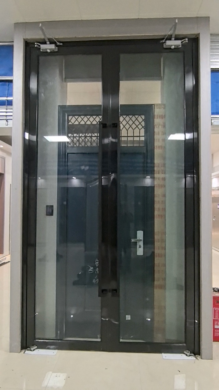 偏心軸地彈簧玻璃防火門 偏心軸地彈簧玻璃防火門